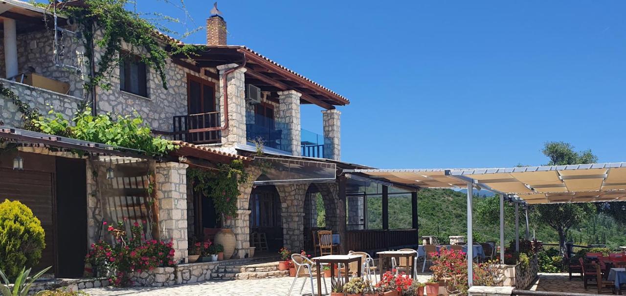 Nireas : Stone Villa Orthoniai Exterior foto